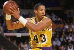 Mychal THOMPSON